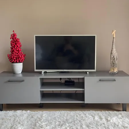 Riverside Retreat - Cozy In Lägenhet Pärnu