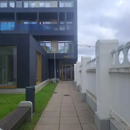 Riverside Retreat - Cozy In *